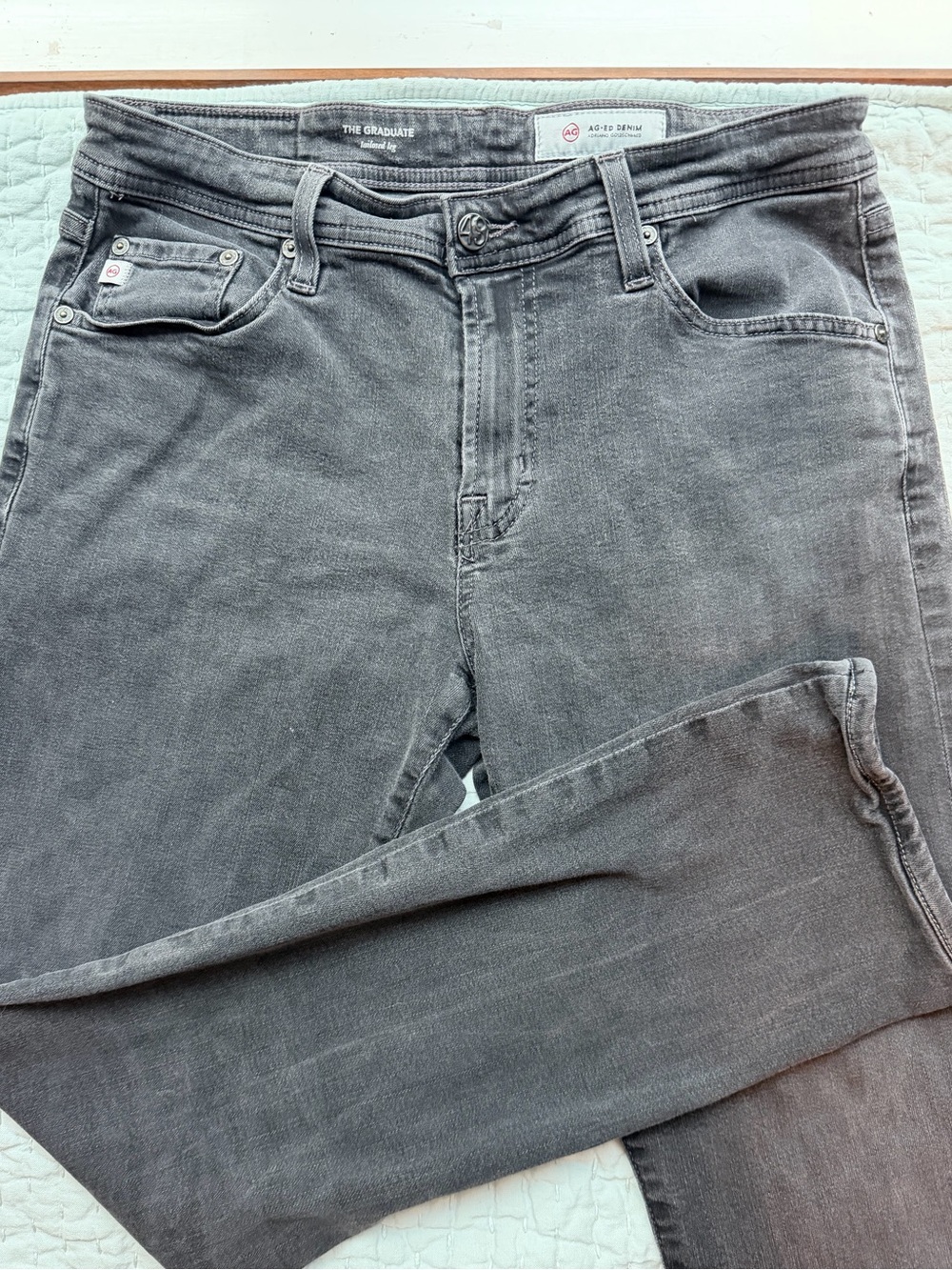 AG Adriano Goldschmied The Graduate Tailored Leg Jeans Charcoal Gray Size 31R